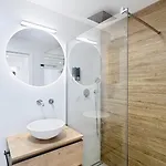 아파트 Modern By South Costa