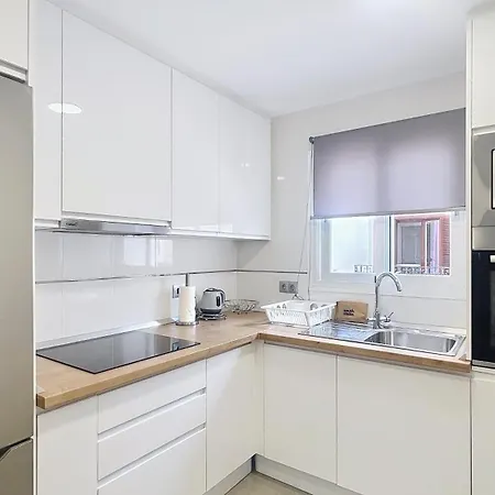 Modern By South Costa Apartment